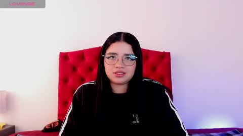 aliice_walker_ online show from 14, 12, 2024