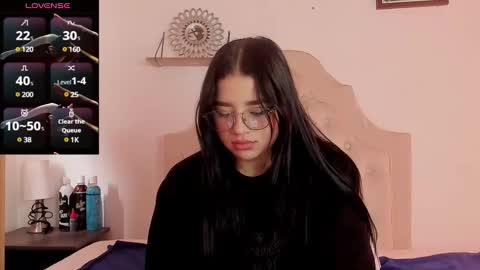 aliice_walker_ online show from 1, 2, 2025