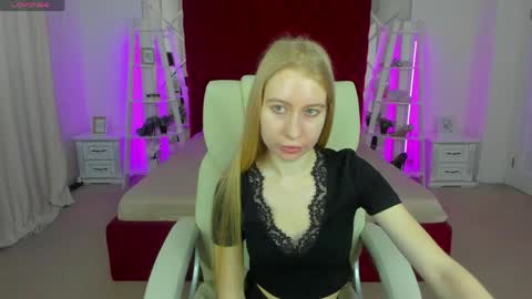 Snapshot of alina__blonde chatting on 9, 5, 2026 Alina online show from 9, 5, 2026