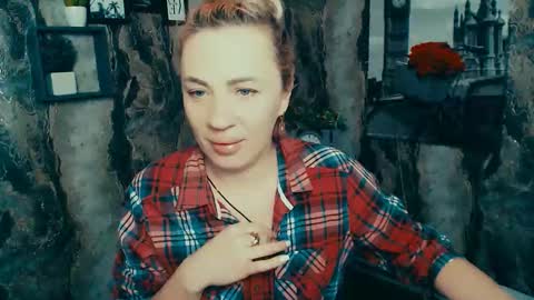 Snapshot of alinafrey_ chatting on 20, 12, 2025 Alina online show from 20, 12, 2025