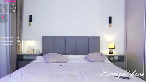 Alisa but you can call me Molli  online show from 14, 12, 2024