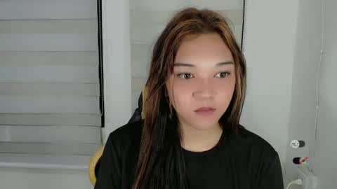 Shanti xhey online show from 5, 2, 2025