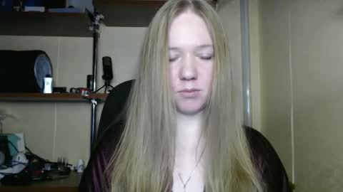 alisha_xi online show from 22, 12, 2025