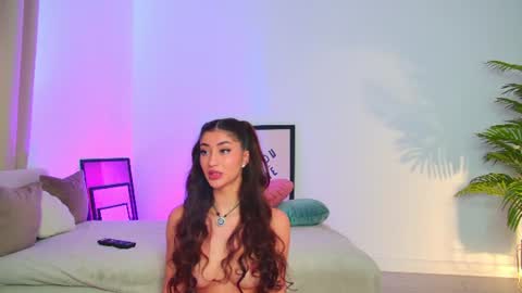 Snapshot of alissa_foxx chatting on 6, 7, 2026 alissa_foxx online show from 6, 7, 2026