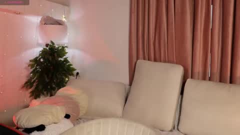 Snapshot of alissa_styles chatting on 1, 3, 2025 Alissa online show from 1, 3, 2025