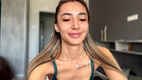 Snapshot of alissadreams chatting on 23, 7, 2026 Alissa online show from 23, 7, 2026