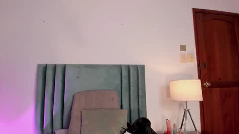 AlissaNix online show from 22, 2, 2025