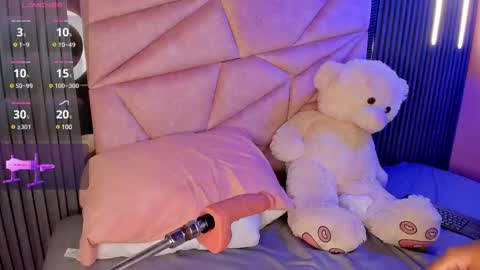 Alisse Miller online show from 10, 3, 2025