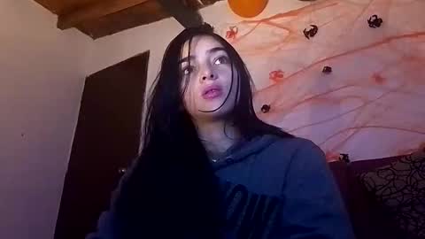 Alisson369  online show from 20, 10, 2025