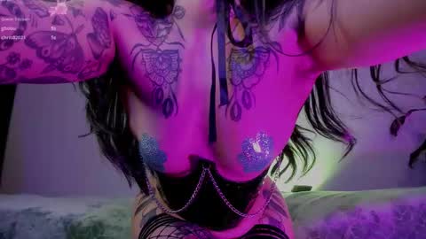    online show from 22, 3, 2026