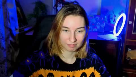 Snapshot of alisun_ chatting on 14, 10, 2025 A L I C E online show from 14, 10, 2025