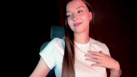 Snapshot of alitalapre chatting on 25, 11, 2025 Annie online show from 25, 11, 2025