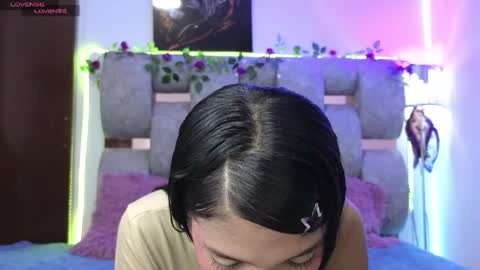 alix_kitty_ online show from 13, 4, 2026