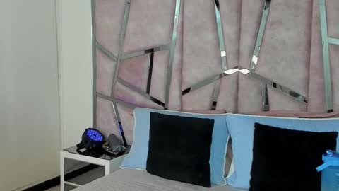 alix online show from 23, 10, 2025