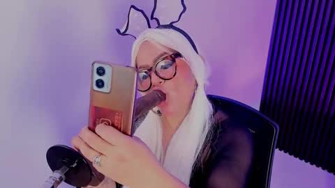 Aliyahs stone online show from 14, 11, 2025