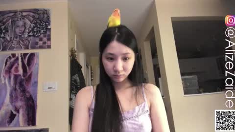 Alize Zaide online show from 6, 11, 2025