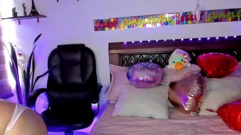 Andrea..... online show from 3, 2, 2026