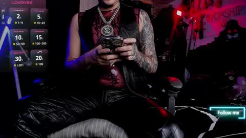   online show from 5, 11, 2025