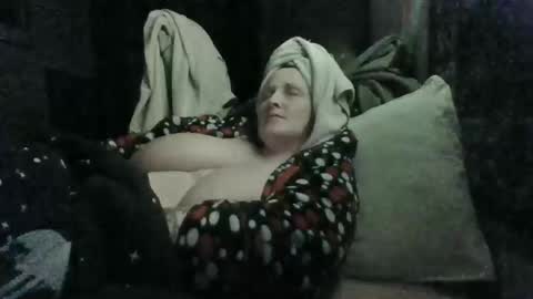 Snapshot of allasowinskaya chatting on 25, 4, 2026 AllaSowinskaya online show from 25, 4, 2026