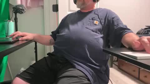 Allergictolove online show from 21, 9, 2025