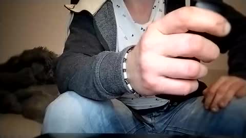 alles594462 online show from 4, 11, 2025