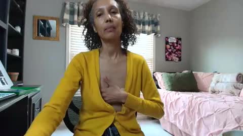 Snapshot of allgood4u chatting on 31, 1, 2026 wishlist on bio online show from 31, 1, 2026