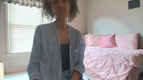 Snapshot of allgood4u chatting on 15, 3, 2026 wishlist on bio online show from 15, 3, 2026