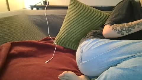 alliebearx online show from 30, 6, 2026