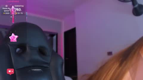 Snapshot of allijadid chatting on 10, 9, 2025    online show from 10, 9, 2025