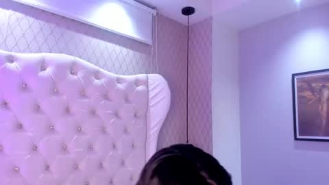 Snapshot of allisonfoster_ chatting on 2, 3, 2025 Allison online show from 2, 3, 2025