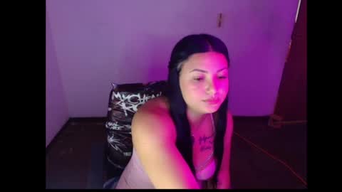 Snapshot of allisonn_smith18 chatting on 3, 5, 2026 Alisson online show from 3, 5, 2026