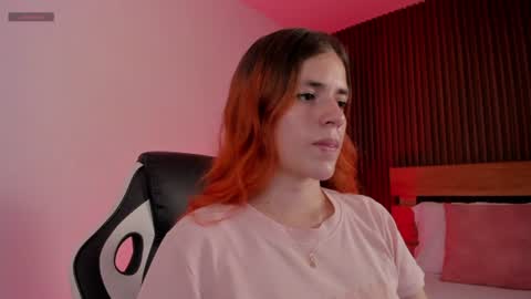 Snapshot of alliss_ginger_ chatting on 8, 7, 2026 A L L I S S online show from 8, 7, 2026