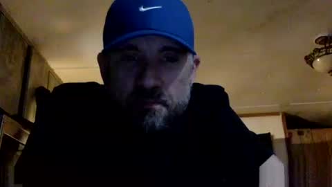 Snapshot of allitrunnin chatting on 1, 3, 2026 allitrunnin online show from 1, 3, 2026