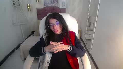 Snapshot of alllyson_ chatting on 14, 11, 2025 alison online show from 14, 11, 2025