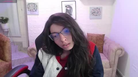Snapshot of alllyson_ chatting on 17, 11, 2025 alison online show from 17, 11, 2025