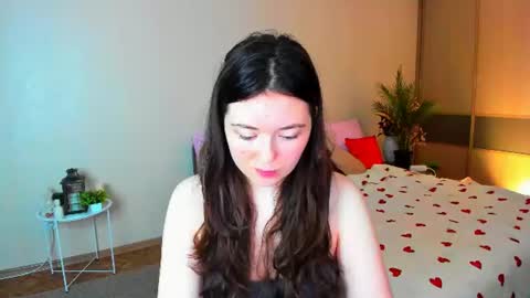 Snapshot of alluringeyess chatting on 7, 7, 2026 alluringeyess online show from 7, 7, 2026