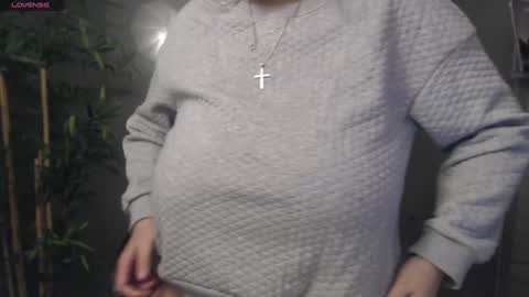         online show from 26, 12, 2024