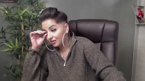         online show from 17, 2, 2025