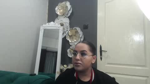 Snapshot of allyiah chatting on 5, 5, 2026 online show from 5, 5, 2026