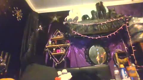 Snapshot of allymoon1369 chatting on 14, 7, 2026 allymoon1369 online show from 14, 7, 2026
