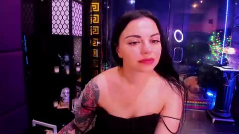 Snapshot of alma_pearl chatting on 23, 6, 2026 Alma online show from 23, 6, 2026