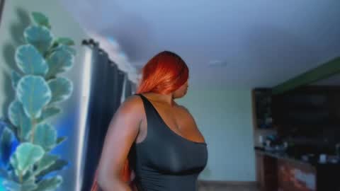 Snapshot of almaahotxxx chatting on 4, 5, 2026 almaahotxxx online show from 4, 5, 2026