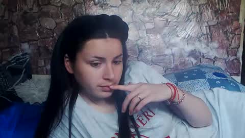 Almah online show from 15, 4, 2026