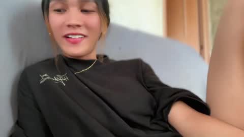 larah online show from 21, 4, 2026