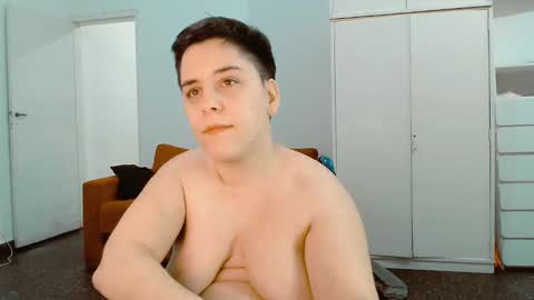 Snapshot of almondonwheels chatting on 2, 3, 2025 Almond online show from 2, 3, 2025