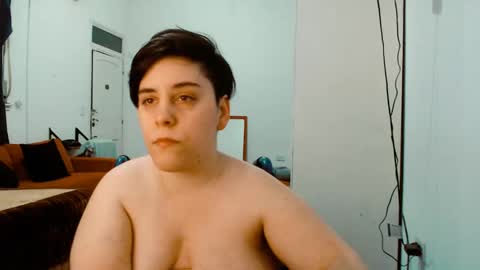 Almond online show from 2, 10, 2025