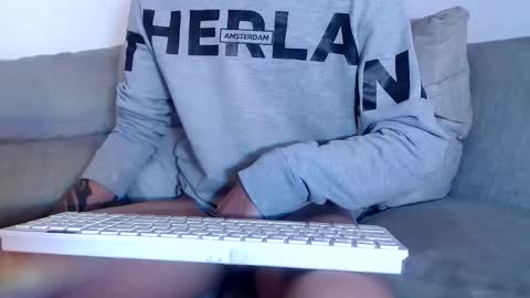 Snapshot of almostattoo chatting on 16, 1, 2026 ANDRIU- Instagram andriugigante- andriugigante--- INDEPENDENT MODEL Follow me here online show from 16, 1, 2026