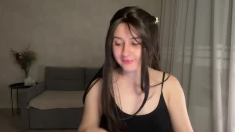 Snapshot of almostinnocent_ chatting on 25, 5, 2026 Anna online show from 25, 5, 2026