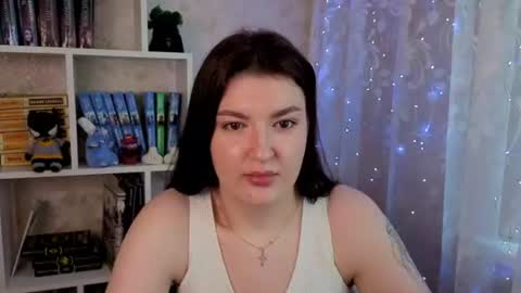Lina online show from 4, 8, 2026