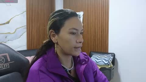 Snapshot of alonddra_tay chatting on 17, 6, 2026 alonddra_tay online show from 17, 6, 2026